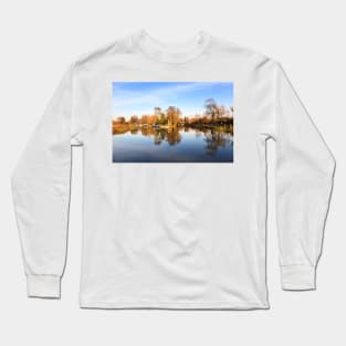 River Wey, Pyrford, Surrey Long Sleeve T-Shirt